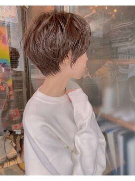 マッシュアンドマッシュアヴェダ ららぽーと福岡店(mash&mash AVEDA) 30代40代50代前下がりウェーブショート福岡博多