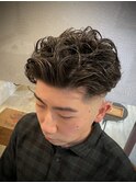 カーリーパーマヘア
