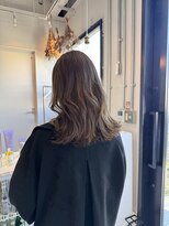 ロカ 表参道(loka)&nbsp;ミルクティーカラー/レイヤー[表参道/ブリーチ/ハイライト]Mai