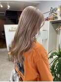 ハイトーンピンクベージュ