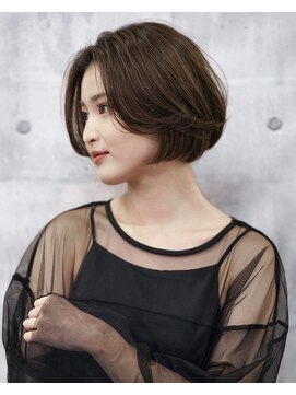 アイスバーグ(eyesburg) 大人可愛い小顔前下がりボブ×ナチュラルボブ×ミニボブ20代30代