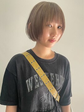 サンク 原宿 表参道(cinq) ハイトーンカラー外国人風ボブ切りっぱなし外ハネナチュラルボブ