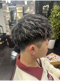 波巻きツイストスパイラルパーマツーブロック刈り上げ