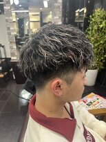 ヘアーメイク ロージー 北18条店(HAIR MAKE ROSY)&nbsp;波巻きツイストスパイラルパーマツーブロック刈り上げ