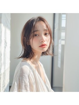 ニィー バイ ディコ(nii by Dico) 【外ハネボブ×透明感ヘーゼルベージュ】