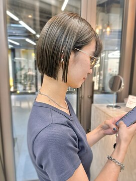ミィ 表参道(mee.) 似合わせカット ボブヘア 縮毛矯正 ミニボブ 切りっぱなしボブ