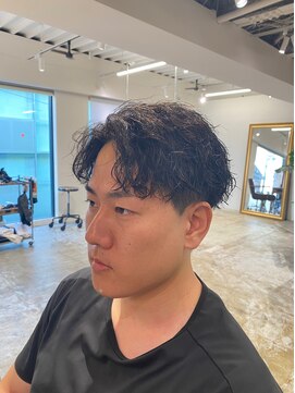 メゾンフォーメン 心斎橋店(Maison for men) 刈り上げセンターパート/ツイストスパイラル/ソフトツイスト