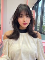 ボタン シブヤ(VOTAN SHIBUYA)&nbsp;韓国風/外巻き/ハイレイヤー/20代/10代/ミディアム