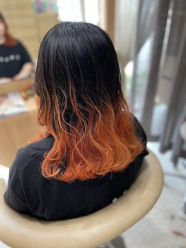 ヘアーガーデン バレッタ(hair garden barretta) ブラック×ビビットオレンジcolor