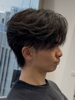 リロン 新宿(RIRON)&nbsp;センターパート×フェザーパーマ　ハイライト　シャドウパーマ