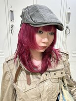 フェイス 石川町 (FACE)&nbsp;鮮やかなピンクカラーに、 軽さのあるレイヤースタイル
