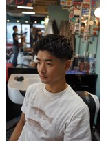 タイト スワッグ バーバーワークス(TIGHT SWAG BARBERWORKS)&nbsp;アップバング×テーパーフェード