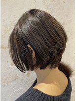 ジーナ セントラル銀座(Zina)&nbsp;アッシュパープル前下がりショートボブ　Zina CENTRAL 出口