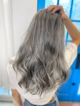 シェルティ フィエル(Shelltie Fiel) プラチナグレージュ☆☆☆