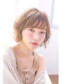 やわらか透け感ショートカール