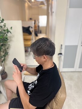 カリーナ(CARINA) ハイトーン/グレーアッシュ