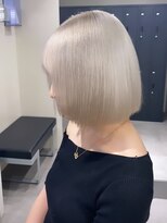 ベレーザ 渋谷(BELEZA)&nbsp;10170ニュアンスカラーシルバーアッシュハイトーンカラーボブ