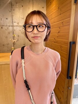 カフネ ジュントス ヨロ(Cafune' juntos YOLO) 軽すぎないシースルーバング×ショートボブ（コーラルピンク）