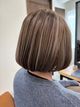 ジェンタ(Jenta) ハイライトボブ