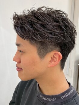 ヘアーメイク ニューヨーク 千駄木店(Hair Make NEWYORK)の写真/いつでも爽やか&おしゃれに☆バーバー風おしゃれフェードやメンズパーマも《HAIR MAKE NEWYORK》にお任せ!