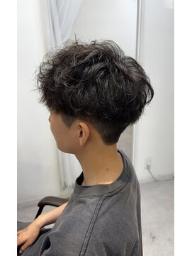 エン(en.) ツイストスパイラル×フェード　束感マッシュショート