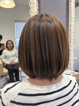エムサロン(emu salon) 白髪ぼかしボブ
