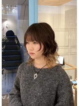 シアン 栄店(CYAN.) ブリーチグラデーション履歴に顔まわりレイヤー×パーマ