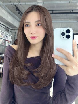 エインアンリー 明治神宮前(AIN.ANLY.) フェミニンロング大人かわいい透明感カラーレイヤーカット小顔