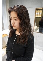 シィーム(cime)&nbsp;ロングのスパイラルパーマ