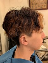 ボイスバーバー 高野店(VOICE BARBER)&nbsp;インナーカラー×パーマ　センターパート