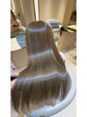 〈キシタクヘアー〉ハイライトカラー×アースカラー×髪質改善