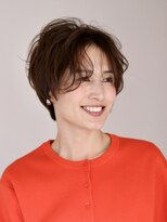 アンベリールフルー(EMBELLIR fleur)&nbsp;軽やか夏スタイル◎動きのあるハンサムショート|30代|40代