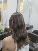 グランディールヘアデザイン(grandir hairdesign)&nbsp;ハイライト/グレージュ/デザインカラー
