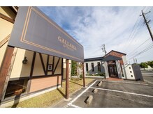 駐車場も表5台・裏4台ご用意しております