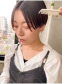ハンサム センター センターパート 前下がり 暗髪