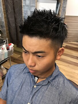 銀座マツナガ 浅草店 黒髪ワイルドビジカジ爽やか細束ツーブロックショート