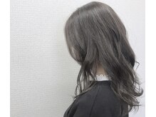 しっかり染まるはもちろん、ムラなく輝く髪へ！