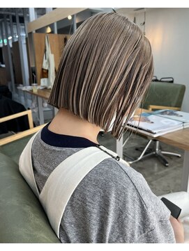 アル 心斎橋(alu) ショートボブ/オリーブグレー/小顔に見せるヘア