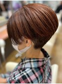 アシンメトリーショートカット