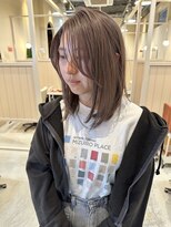 シダ(sida)&nbsp;初ブリーチ「透明感抜群グレージュカラー」