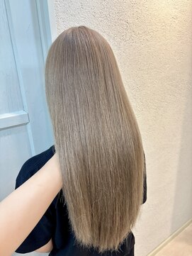 コード 四条河原町駅店(CHORD) ミルクティーグレージュ/ミルクティーベージュ/ハイトーン/四条