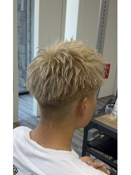 アフューズバイストゥー(Vfuse by StueW) ハイトーンスパイキーショート