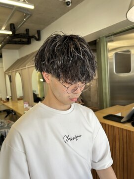 エイト マカビ 沖縄真嘉比店(EIGHT makabi) 【EIGHT 小禄店】パーマとメッシュと。