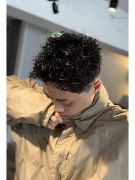 ザ オーダー(THE ORDER) 名古屋栄シャドウパーマツイストスパイラルパーマセンターパート