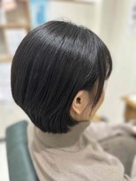 エルフォート(L.FORT) 大人女性の耳掛けショートボブ