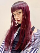 ピークアブー 原宿ハラカド(PEEK-A-BOO)&nbsp;ロングヘア/モードクール/チェリーレッドカラー/ぱっつんオン眉