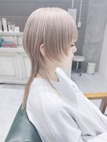 デイズ(days) ホワイトベージュダブルカラー/ロングレイヤーウルフ