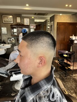 エルエーヘアー(L.AHAIR) 坊主フェード