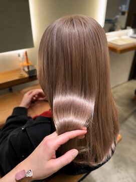 ロッカ 銀座中央通り店(LOCCA) ベージュカラー/ブリーチ/ダブルカラー