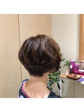 ナノハナ 鹿沼で唯一本格ヘッドスパが出来る美容室　デザインボブ